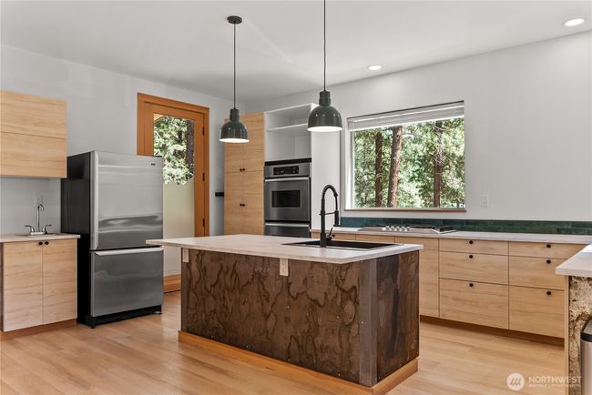 Two sinks for cooking prep. | Image 17