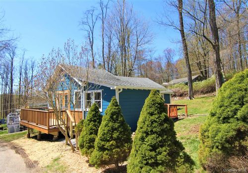 12-71 Miller Rd, Hopewell Junction, NY, 12533-7137 | Card Image