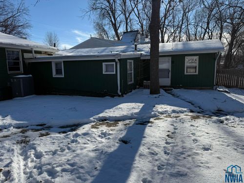 2839 S Saint Aubin St, Sioux City, IA, 51106-3420 | Card Image