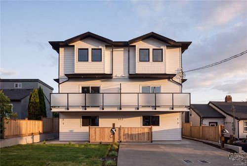 1-913 Dale St, Victoria, BC, V8X2V9 | Card Image