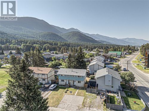 403A Mountain Ash Cres, Sparwood, BC, V0B2G1 | Card Image