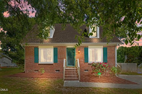 1305 Shakentown St, Knightdale, NC, 27545-9119 | Card Image