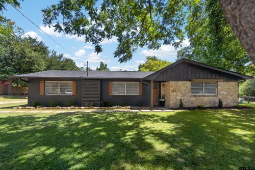 2425 Live Oak St, Jacksonville, TX, 75766-9668 | Card Image