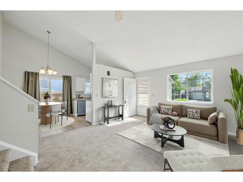 17593 E Temple Dr, Aurora, CO, 80015-1927 | Card Image