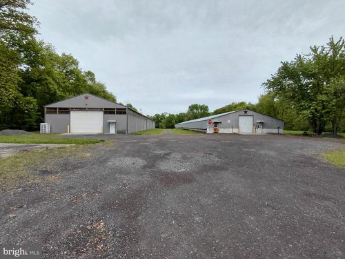 2715 Dahl Rd, Quakertown, PA, 18951-4015 | Card Image