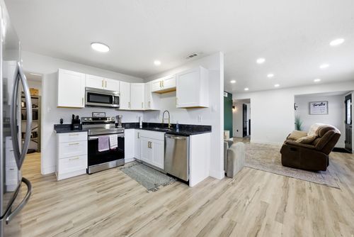 4641 W 5015 S, Salt Lake City, UT, 84118-6241 | Card Image