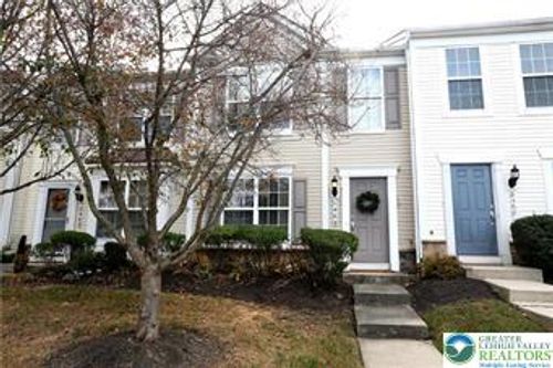 8464 Cromwell Ct, BREINIGSVILLE, PA, 18031-1589 | Card Image