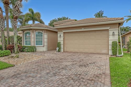 10673 Richfield Way, Boynton Beach, FL, 33437-3977 | Card Image
