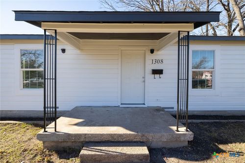 1308 45th St, Temple, TX, 76504-6577 | Card Image