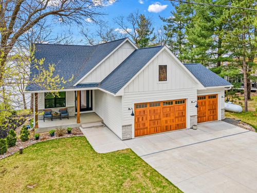 73 197th St, Star Prairie, WI, 54026-5728 | Card Image
