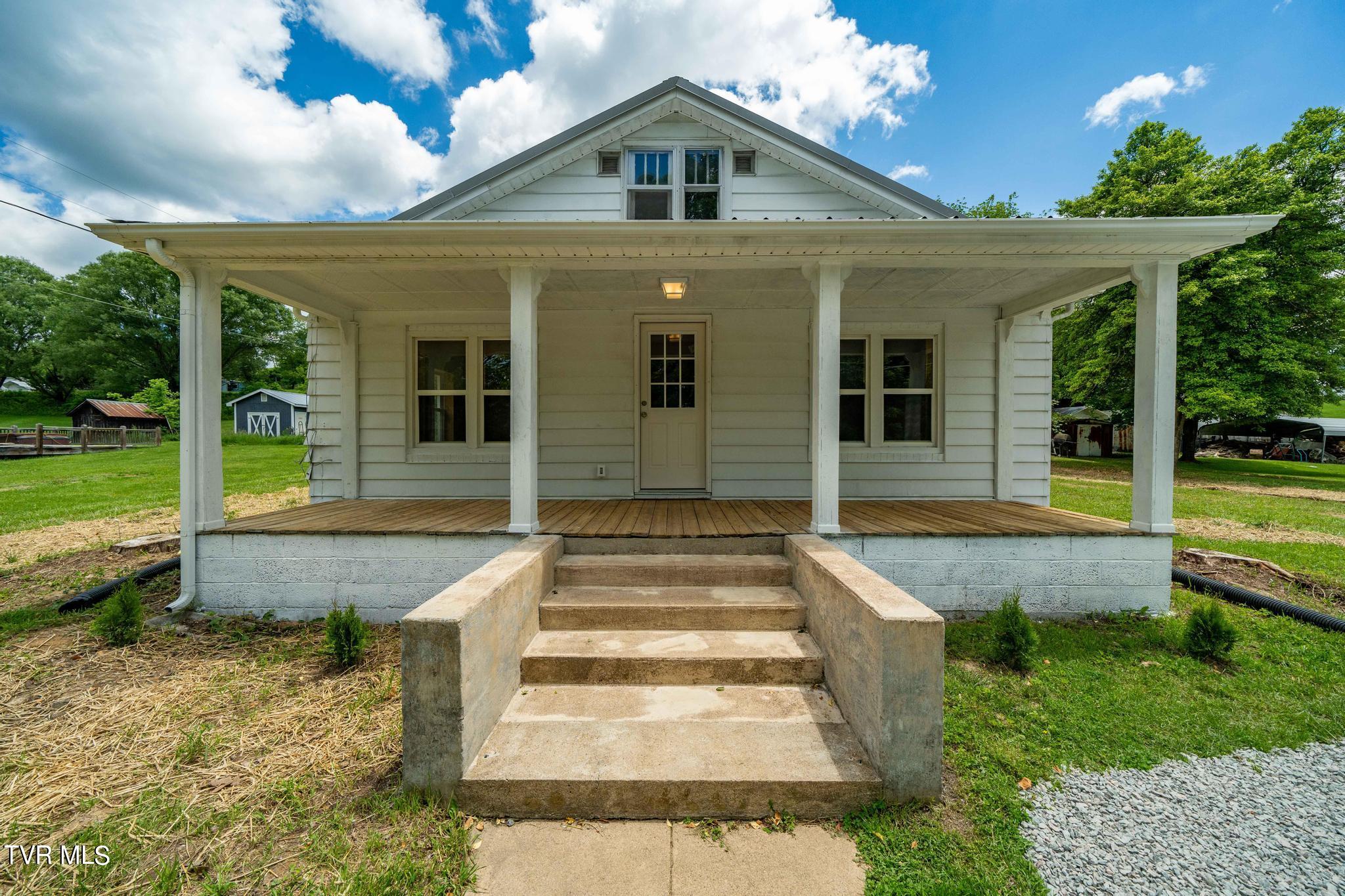Pine St, Mountain City, TN 37683