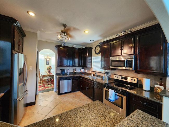 231 Key Largo Loop, House other with 3 bedrooms, 3 bathrooms and null parking in Pointblank TX | Image 16
