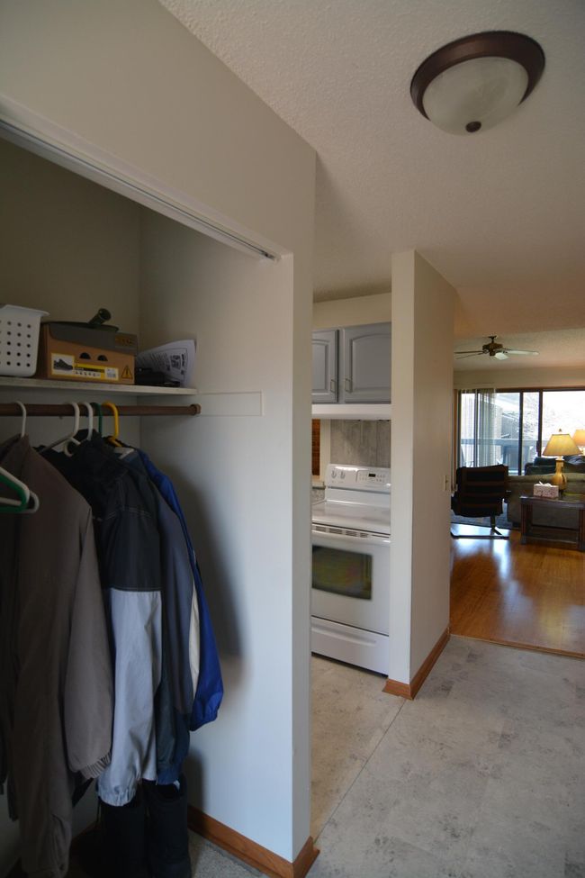 Front hall closet | Image 4