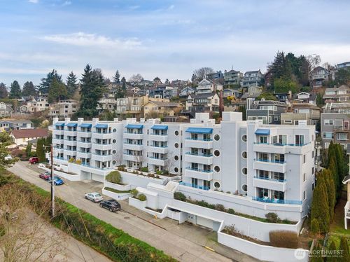 apt-407-2244 13th Ave W, Seattle, WA, 98119-2426 | Card Image