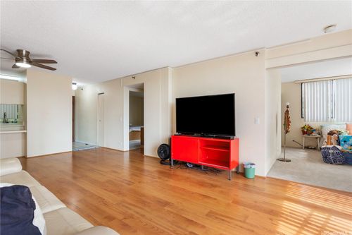 apt-c402-98-351 Koauka Loop, Aiea, HI, 96701-4448 | Card Image