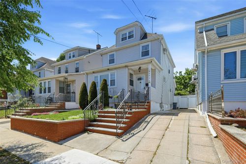 4838 207th St, Oakland Gardens, NY, 11364-1113 | Card Image