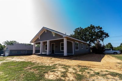 420 W 8th Avenue, House other with 3 bedrooms, 2 bathrooms and null parking in Bristow OK | Image 1