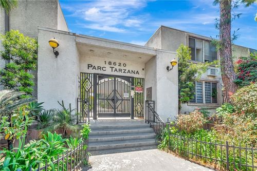 247-18620 Hatteras St, Tarzana, CA, 91356 | Card Image