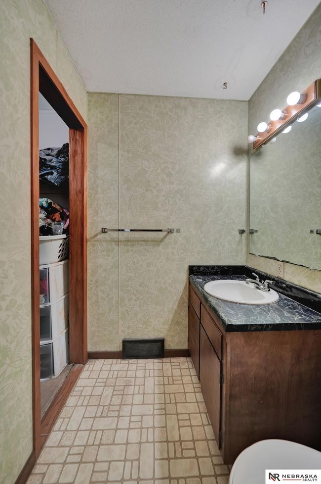 614 S 2 Nd Rd, House other with 3 bedrooms, 2 bathrooms and 2 parking in Bennet NE | Image 51