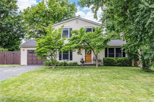25 Killdeer Ln, Fairport, NY, 14450-8935 | Card Image