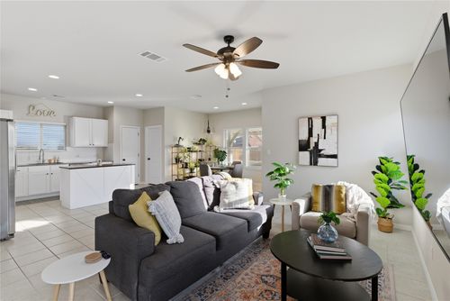 237 Driftwood Ln, Bastrop, TX, 78602-2099 | Card Image