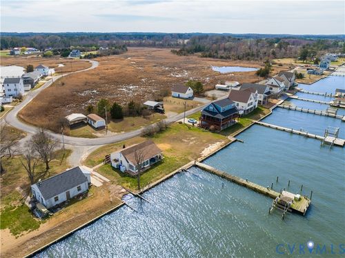 998 Fort Lowry Ln, Dunnsville, VA, 22454-2085 | Card Image