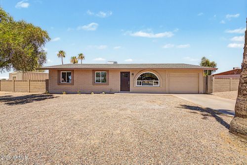 658 N Fort St, Mesa, AZ, 85207-6215 | Card Image
