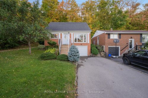 62 Brentwood Dr, Hamilton, ON, L8T3V8 | Card Image