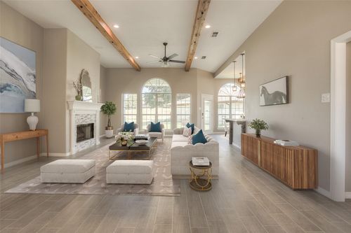 319 Brook Hollow Dr, Huntsville, TX, 77340 | Card Image