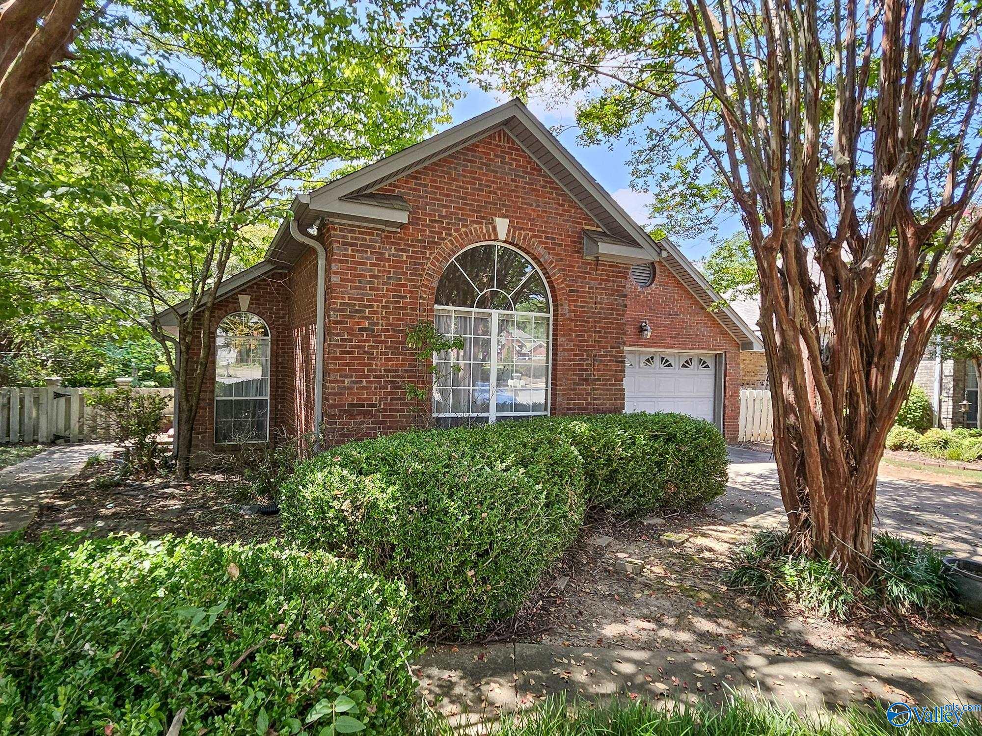 Monterey Dr, Athens, AL 35613