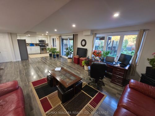 lower-7879 Buckeye Cres, Niagara Falls, ON, L2H0P1 | Card Image