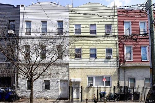 393 Crescent St, Brooklyn, NY, 11208-2838 | Card Image