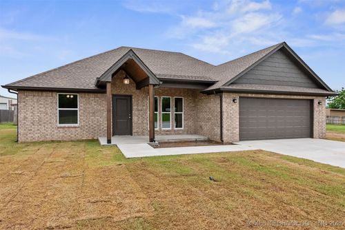 73055 S 262 Rd, Wagoner, OK, 74467-7051 | Card Image