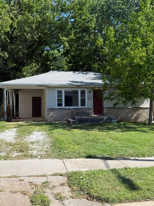 1323 W Poplar St, Springfield, MO, 65802-4281 | Card Image