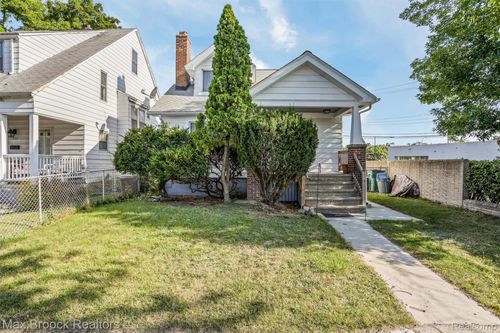 168 W Bennett Ave, Ferndale, MI, 48220-2426 | Card Image