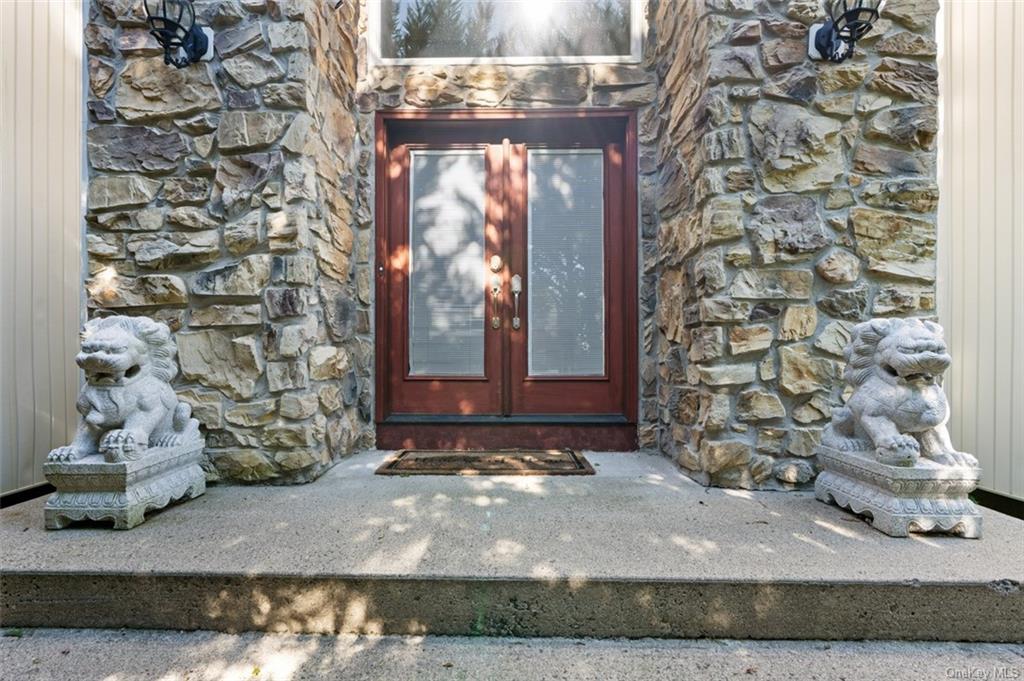 Buchanan Ln, Stony Point, NY 10980
