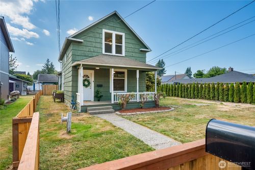 322 S Ferry Ave, Monroe, WA, 98272-2308 | Card Image