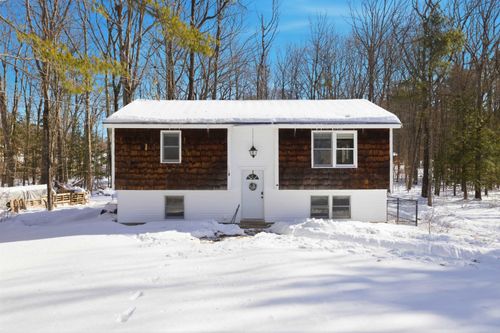 10 Woodlawn Ave, Northfield, NH, 03276-4724 | Card Image