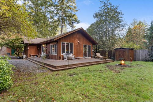 3275 South Rd, Gabriola, BC, V0R1X7 | Card Image