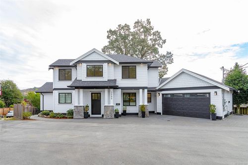 3595 Cedar Hill Rd, Saanich, BC, V8P3Z1 | Card Image