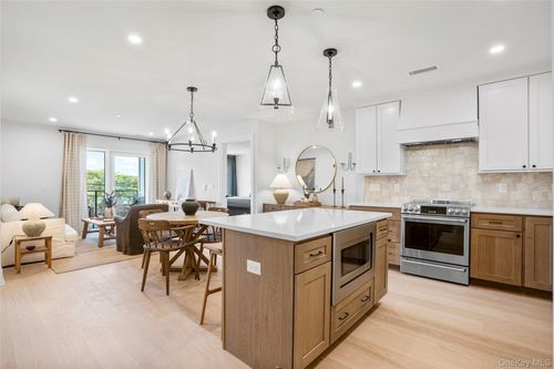 308-25 S Riverside Ave, Croton On Hudson, NY, 10520-2603 | Card Image