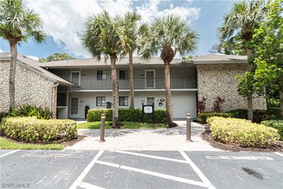 104 - 746 Eagle Creek Drive W, Condo with 1 bedrooms, 1 bathrooms and null parking in Naples FL | Image 1