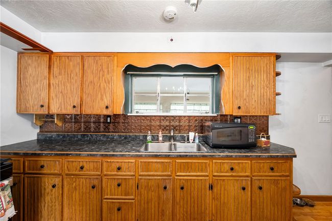 1419 Branchton Rd, House other with 2 bedrooms, 2 bathrooms and 1 parking in Hilliards PA | Image 12