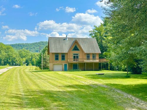 1185 Fairwater Dr, Altura, MN, 55910 | Card Image