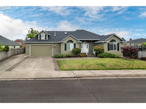 1044 Nw Kring St, Roseburg, OR, 97471-6172 | Card Image
