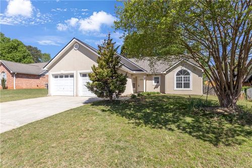 125 York Ln, Fayetteville, GA, 30214-6922 | Card Image