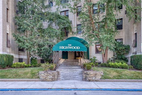103-372 Highland Ave, Pittsburgh, PA, 15206-5208 | Card Image