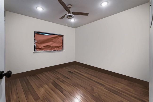 9305 Emnora Ln, House other with 2 bedrooms, 2 bathrooms and 1 parking in Houston TX | Image 38