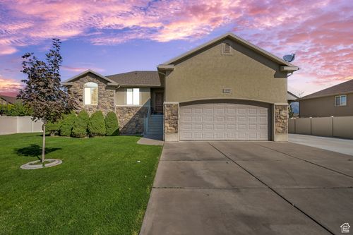 2454 W 1775 S, West Haven, UT, 84401-6752 | Card Image
