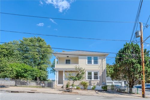 31 Bowdoin St, Providence, RI, 02909-2643 | Card Image